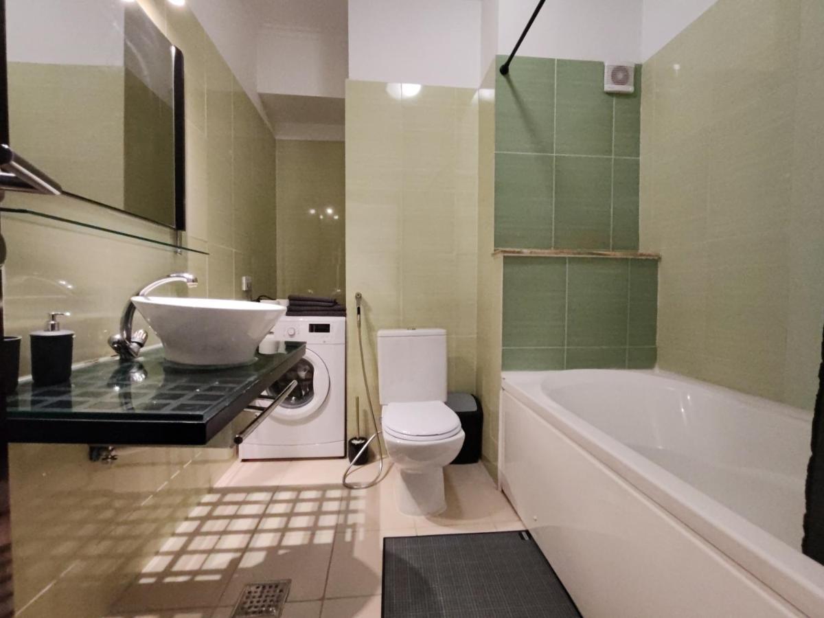 Unirii Sky Central Suite Bucharest Exterior photo
